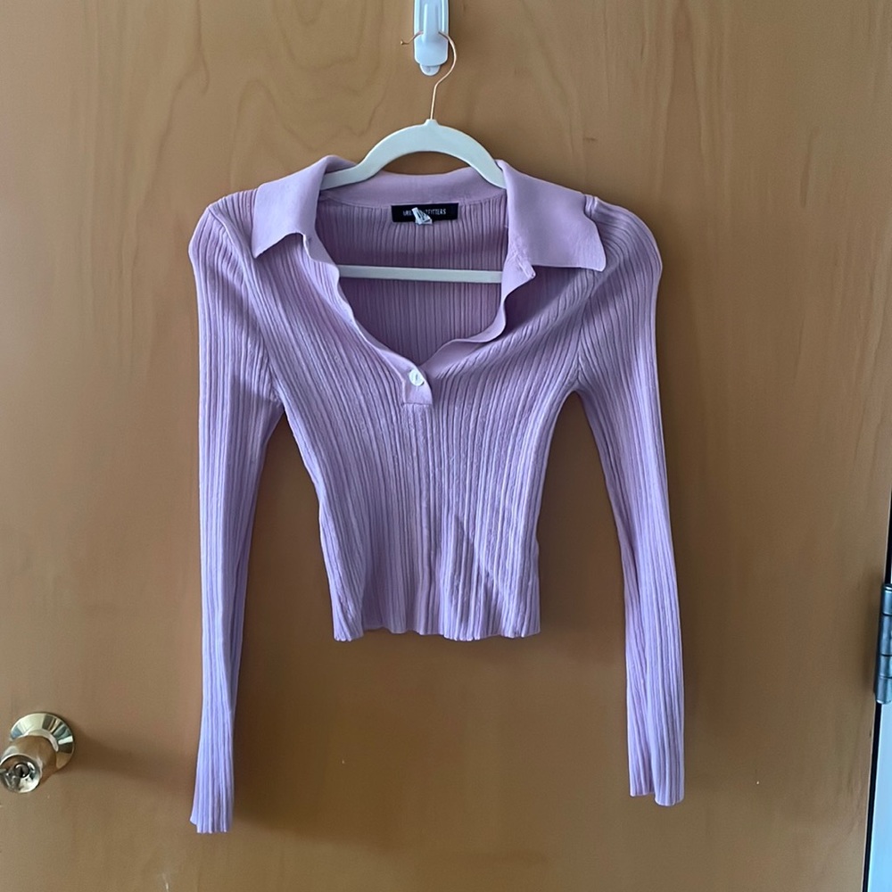 URBAN OUTFITTERS SWEATER